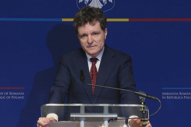 video ce spune nicusor dan despre propunerea psd privind banii pentru persoanele vulnerabile si o eventuala iesire de la guvernare 69a9e79ca4cbc