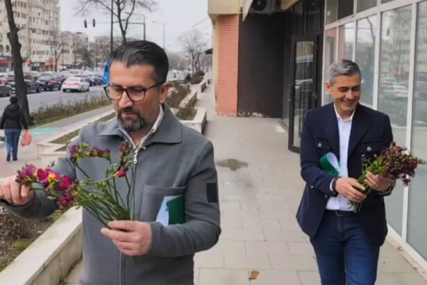 video decebal fagadau si lucian lungoci cu bratele pline de flori pentru ziariste sunt proaspat culese 69b2970619fda