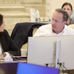 video derapaj in parlament caciu a batut cu pumnul in masa si a strigat la presedinta comisiei de buget vreau raspuns 69b95aa0ad84a