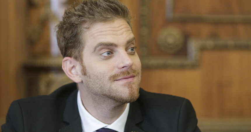 video ilan laufer si gemenii sai de 5 ani au fost loviti de o masina cand traversau strada pe trotineta in bucuresti 69b9296cae256