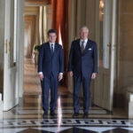 video nicusor dan primit de regele belgiei la laeken discutii tete a tete la castelul regal 69bd67bdd9b40