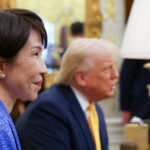 video reactii dure la tokyo dupa gluma lui donald trump despre pearl harbor tratata ca o idioata pentru ca este femeie 69bd4b9da9bdb