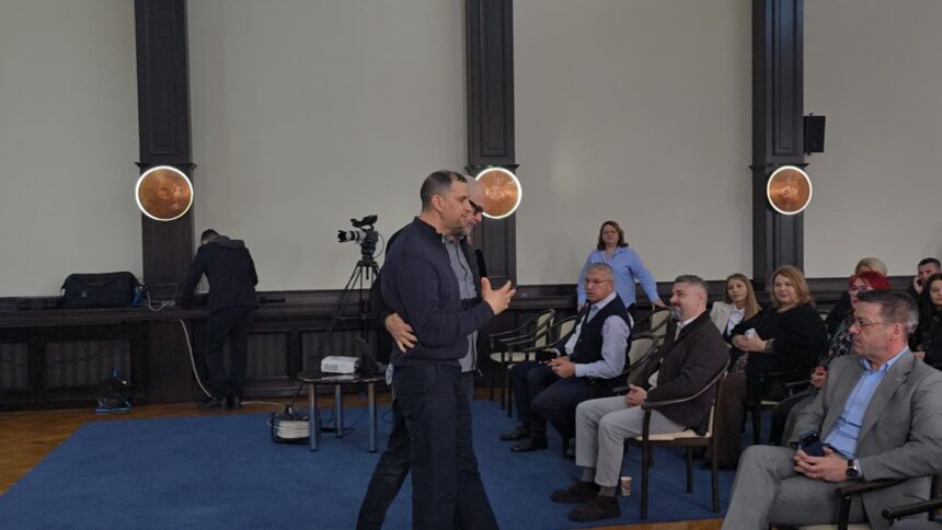 video scandal inainte de sedinta cjc provocat de un cetatean din valu lui traian 69ca2466980fa