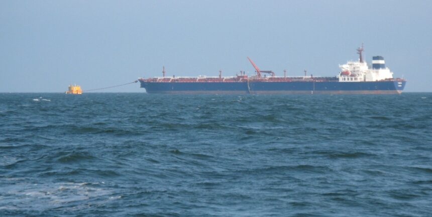 video transmisiuni disperate ale marinarilor de pe remorcherul astana lasati o mai usor ca ne scufundati ni s au oprit motoarele 69bc0299600bd