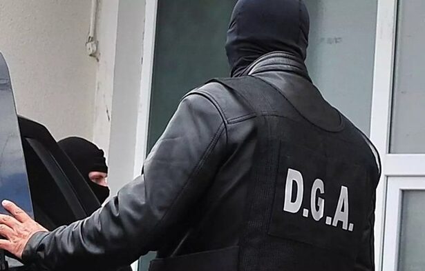 video un politist din costinesti a refuzat o spaga de 1500 de lei iata cine a vrut sa l mituiasca pe omul legii 69a6eacb3946f