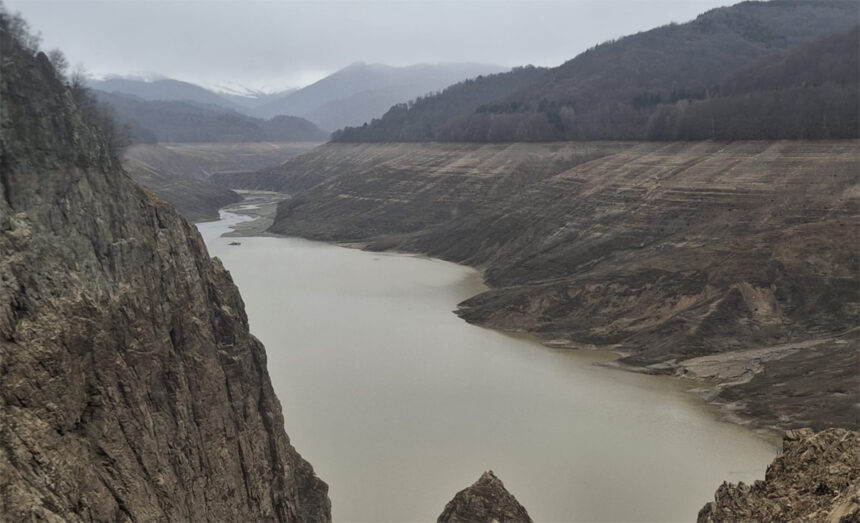 a inceput reumplerea lacului de acumulare de la vidraru cand se va finaliza procesul 69d144eccf64e