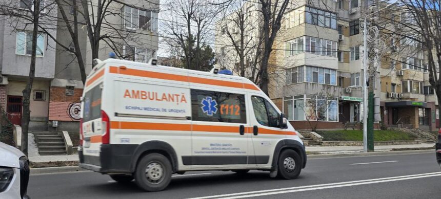 accident rutier intre un autoturism bolt si o masina pe bulevardul ic bratianu pasagerul si o soferita au ajuns la spital 69d0defc6ea23