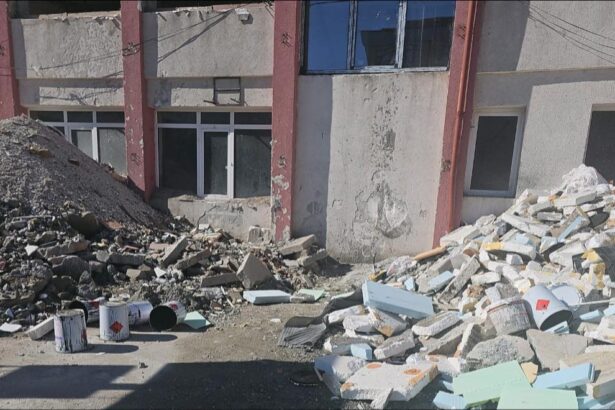 amenda de 40 000 de lei pentru firma care modernizeaza un liceu din constanta iata ce au constatat comisarii de la mediu 69ccd1df51904