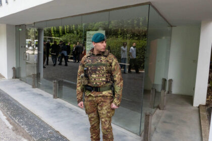 artistii si curatorii cer excluderea israelului rusiei si sua de la bienala de la venetia 69cceca6038ce