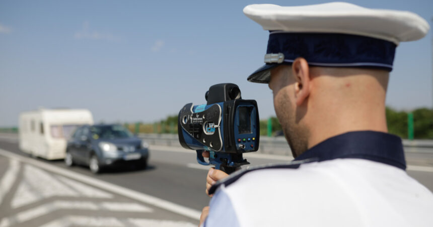 avertisment pentru soferi politistii vor actiona cu 450 de radare pe sosele de pastele catolic si floriile ortodoxe 69ce4c026f29b