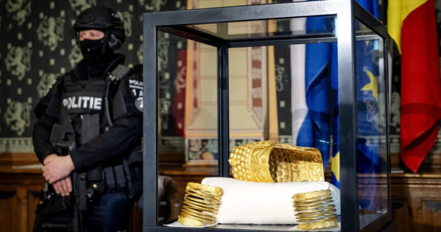 cine este procurorul roman care a ajutat la recuperarea coifului de la cotofenesti a instrumentat mai multe dosare rezonante 69ce764081c6f