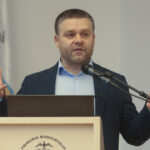 ciucu explica de ce vrea ca bucurestenii care au masini electrice si hibride sa plateasca parcare 69ce13d0c8dc0