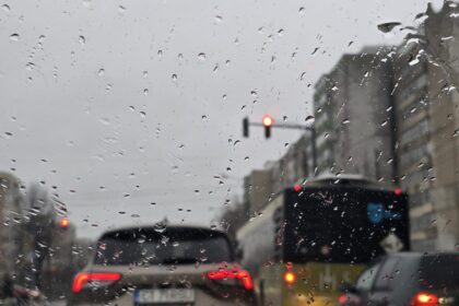 cod galben de vreme rea in aproape toata tara in dobrogea vor fi precipitatii sub forma de ploaie lapovita si ninsoare 69d636617e6aa