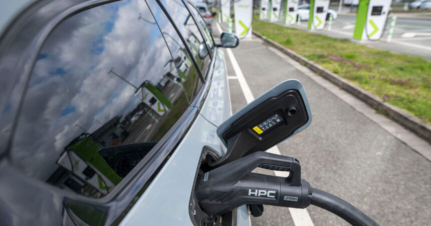 criza petrolului din orientul mijlociu stimuleaza interesul global pentru masini electrice vanzarile in noua zeelanda s au triplat 69cfa8022ce3e