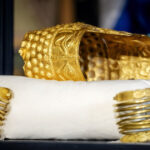 exclusiv romania va restitui bani din despagubirea pentru furtul coifului de la cotofenesti si a bratarilor de aur cum va fi calculata suma 69ce843e4ef8b