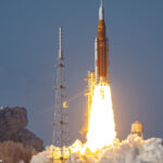 foto artemis ii pene de comunicatii recorduri doborate si un mesaj din trecut cinci momente cheie din survolul lunii 69d4b2465f36b