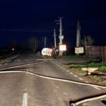 foto o cisterna incarcata cu gpl s a rasturnat pe un drum national 69d15681666c0