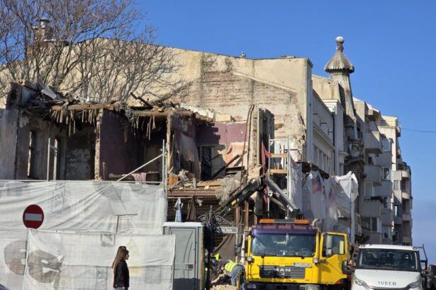 galerie foto ruina de la lupoaica devine istorie incepe un nou proiect imobiliar 69ce43345cb7a