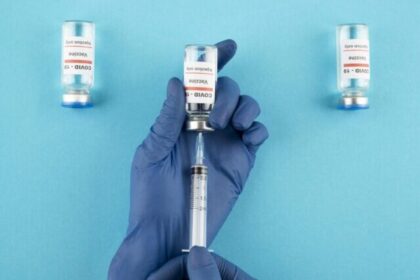 ilie bolojan anunta ca romania va negocia cu pfizer plata esalonata a celor 35 miliarde de lei pentru dozele de vaccin anti covid 69ce9af354308