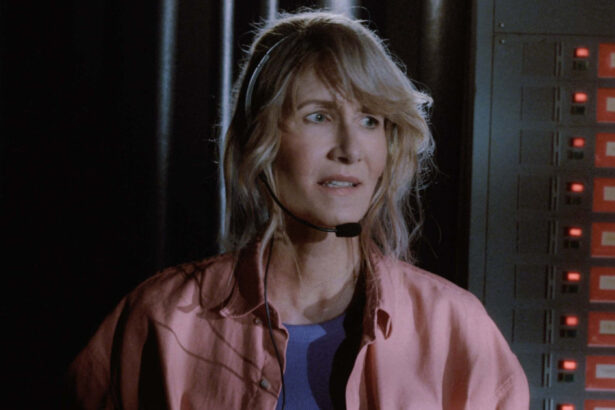 jeffrey epstein subiectul unui viitor serial tv laura dern va juca rolul jurnalistei care a provocat arestarea pedofilului 69cc9b106b896