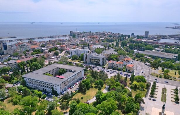 judecatorii dicteaza o avere despagubiri pentru un teren situat intre constanta si valu lui traian confiscat de comunisti vezi aici cati bani are de primit proprietarul 69d5bf0590cb5