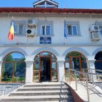 lovitura pentru functionarii reclamanti din primaria navodari majorarile salariale au fost anulate definitiv de instanta 69d458854c405