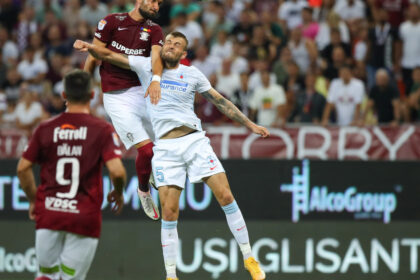 mai multe cluburi critica dur modificarile legii privind violenta la competitiile sportive fotbalul este al suporterilor 69cfc45be14af