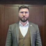 momente jenante in consiliul local cernavoda initiativa lui apostol de a avea un viceprimar a scos la iveala disperarea tuturor pentru o amarata de functie 69cd96a2b10cf