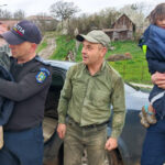 padurarul care le a salvat pe cele doua fetite disparute in mures premiat de romsilva aurel frandes a primit o diploma si bani 69cd088ab92be