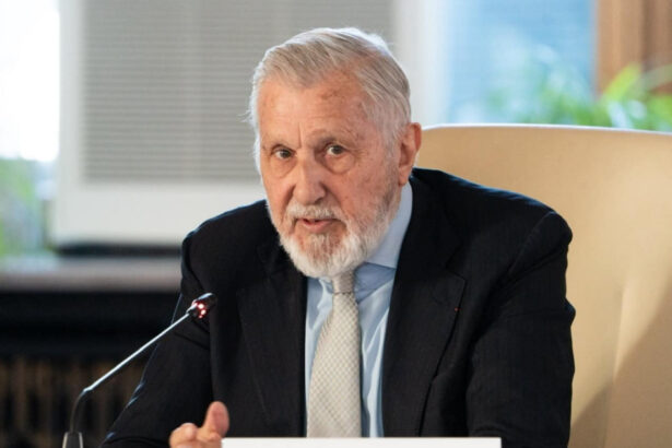 parlamentul a declarat 2027 anul ilie nastase pentru recunoasterea carierei internationale proiectul initiat de aur psd si pot 69ccfdfe463d9