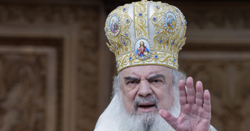 patriarhul daniel in pastorala de pasti este necesar sa fie afirmate cu tarie sfintenia casatoriei si solidaritatea in familie 69ce8b47450bb