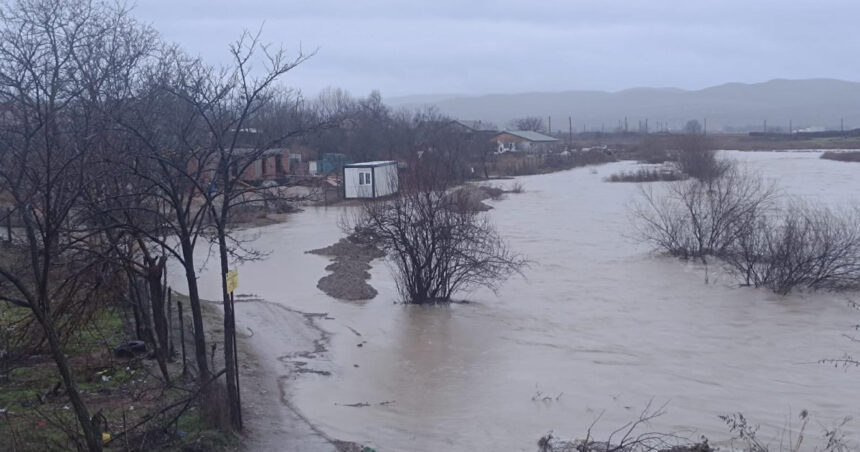 pericol de inundatii hidrologii au emis cod portocaliu pentru rauri din cinci judete ale tarii 69ce44ee0c77f