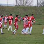 primele clasate in liga a iv a au incheiat cu victorii meciurile din etapa de sambata 69d14c7c22192