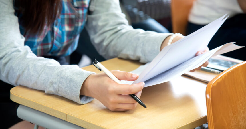 rezultatele la simularea bac 2026 intarzie ministerul educatiei prelungeste termenul pana pe 9 aprilie 69cfd235ea2b7