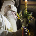 sfanta lumina ajunge sambata in romania cu o cursa speciala de la ierusalim 69d3b52d16e84