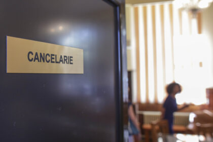 sindicalistii din educatie acuza blocarea platilor stabilite de instante ministerul invoca prevederile legale 69cd79110fac6