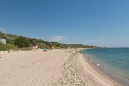 surse alerta in tuzla cetatenii au semnalat posibile bucati de drone pe plaja 69cfe5680cfe4