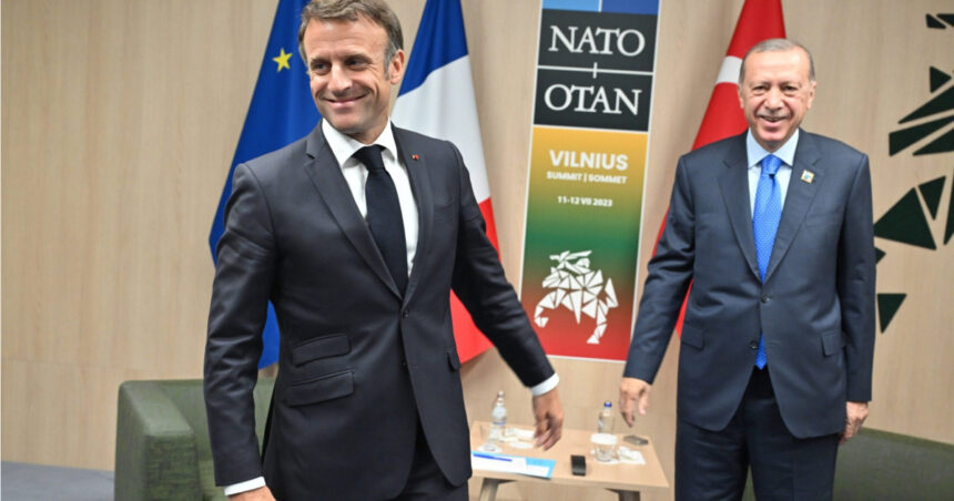 tur diplomatic in perioada summitului b9 macron si erdogan vor fi primiti la cotroceni iar nicusor dan ar putea merge la kiev 69d3a389b4b87