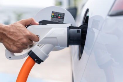 usr vrea sanctiuni pentru ocuparea abuziva a locurilor destinate incarcarii vehiculelor electrice proiect 69d1202ea4c58