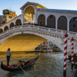 venetia reintroduce taxa de 10 euro pentru turistii care viziteaza orasul o zi 69cf84de2d265