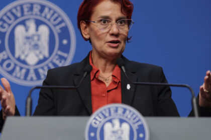 video ioana dogioiu explica de ce a fost redusa acciza la motorina reprezinta 75 din consum are cel mai mare impact in inflatie 69cfc7b8b4631