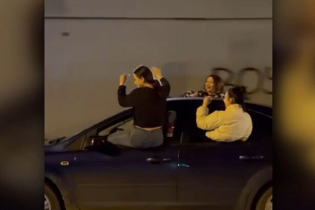 video o soferita de 19 ani a ramas fara permis dupa ce a facut spectacol pe o strada din cluj cum a fost filmata alaturi de prietenele ei 69cf6538783ad