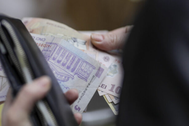 video proiect de lege cum ar putea economisi romanii bani in plus pentru pensie suma adunata va putea fi retrasa integral la pensionare 69ce9cd73086d