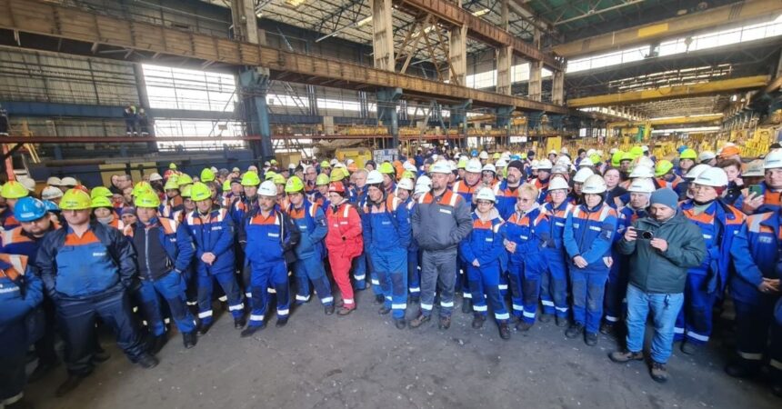 ziua 15 de protest la damen shipyards mangalia sa ministrul muncii in mijlocul angajatilor iata ce le a spus 69d68062e492b