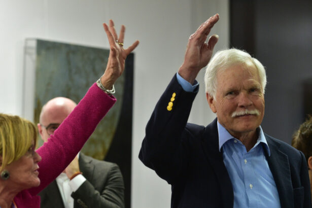 a murit ted turner fondatorul retelei americane cnn 69fb61c377d76