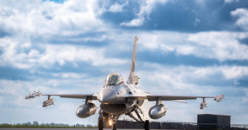 al doilea pilot din echipajul care a doborat recent o drona in spatiul aerian estonian a fost decorat 6a148e1f25679