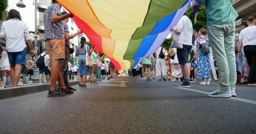 all of us tema bucharest pride 2026 marsul va fi pe 13 iunie organizatorii pregatesc un manifest cu revendicari pentru politicieni 69fca8b715f31