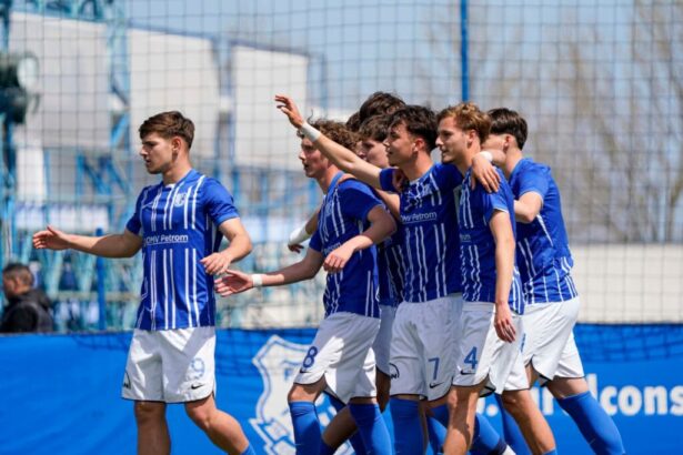 au luat titlul juniorii sub 17 ani de la farul constanta sunt campionii romaniei 6a01db99e003a