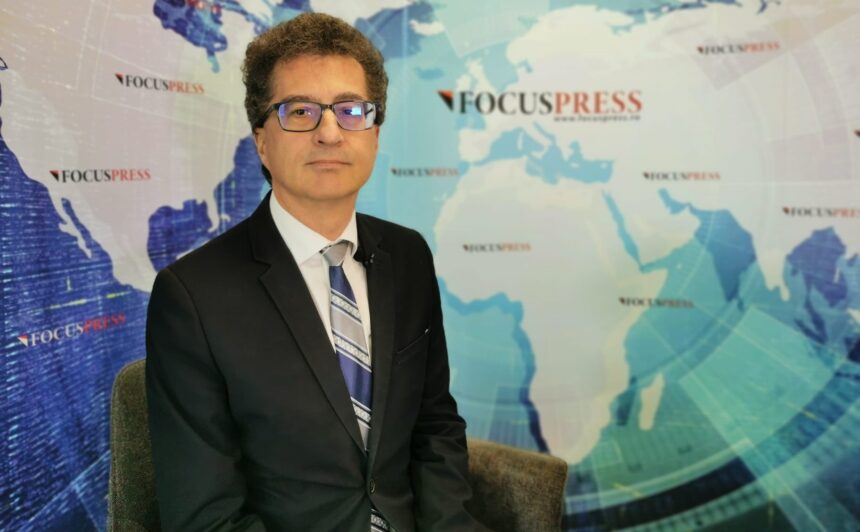 directorul medical al serviciului judetean de ambulanta il acuza pe fostul manager de hartuire ce a decis instanta 6a0450a89dc76
