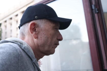 e batuta in cap discutii despre interventii politice pentru un proiect cu eoliene in biroul procurorului gigi stefan stenograme 6a072dacac5c1